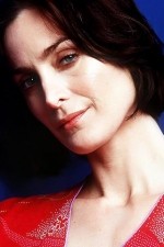 carrie anne moss