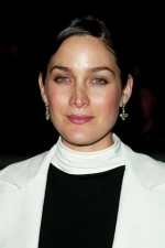 carrie anne moss