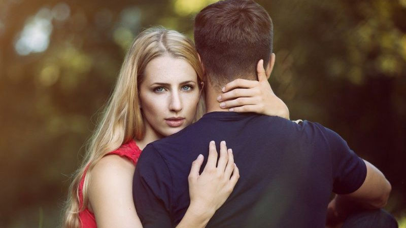  05 Things Women LOVE On A Man